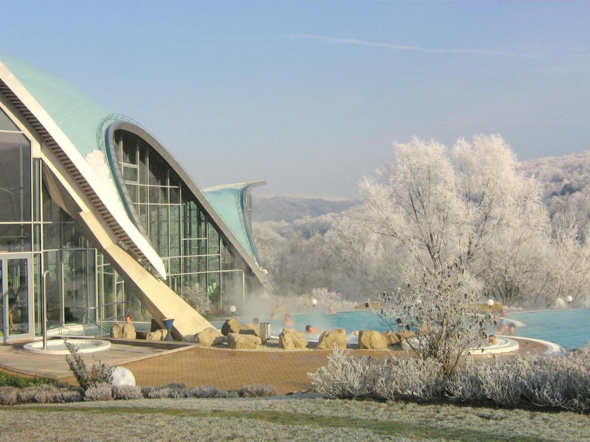 Hotel An Der Therme باد سولزا المظهر الخارجي الصورة